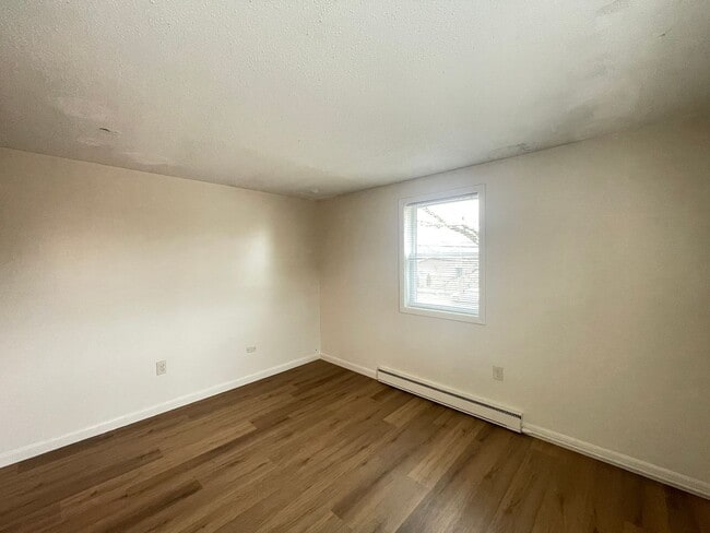 Photo - 183 Loudon Rd Unit Apt 5