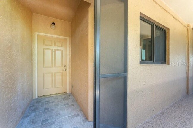 Photo - 1601 Park Beach Cir Unidad 132
