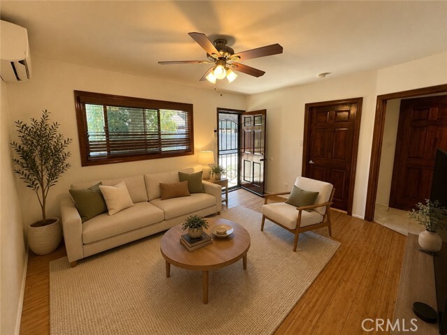 Photo - 2024 Dawson Ave