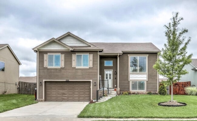 13806 S 43rd Ave