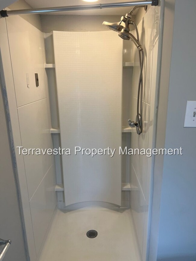 Photo - 110 Woodbury - Turnersville Rd Unidad B