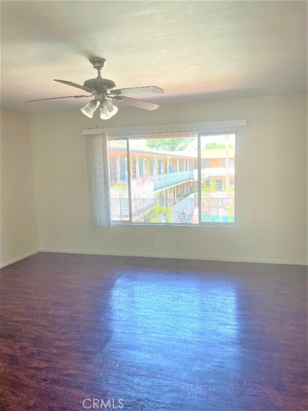 Photo - 2115 Placentia Ave Unidad 39