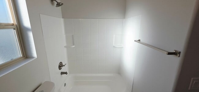 Photo - 4007 Tyler Ave Unidad B