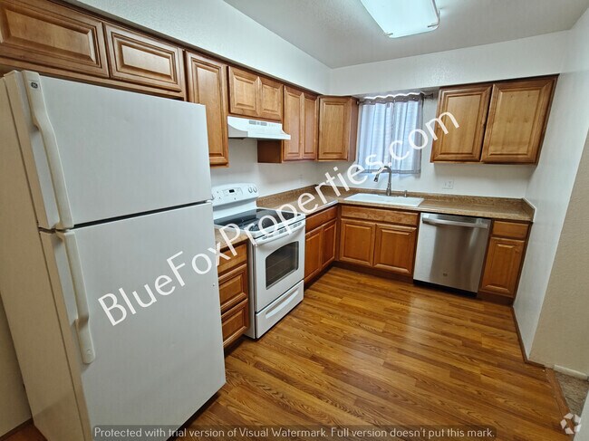 Building Photo - 3690 N Country Club Rd Unit 1002 Rental
