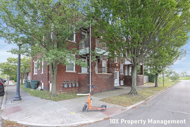 Photo - 382 Carpenter St Unit C