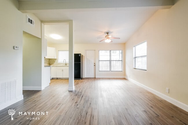 Photo - 123 Laurel Dr