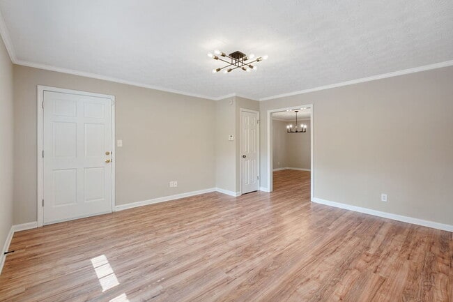 Photo - 325 Winding River Dr