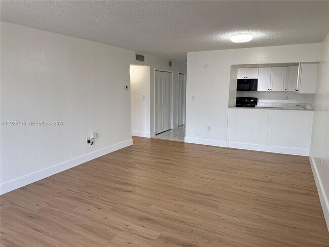 Photo - 6980 NW 186th St Unit 3-419