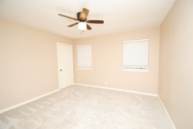 Photo - 10034 Cedardale Dr