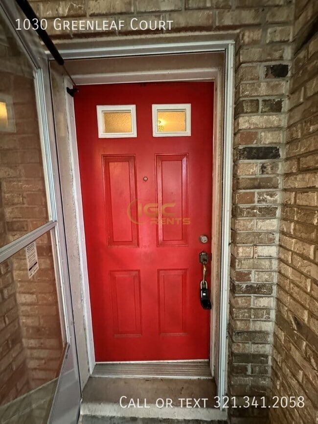 Photo - 1030 Greenleaf Ct