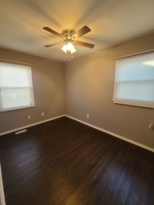 Photo - 505 S Duncan Rd