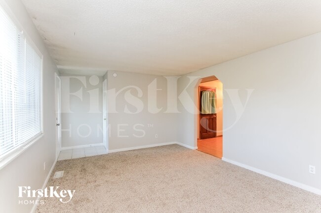 Photo - 2543 Fairfax Rd