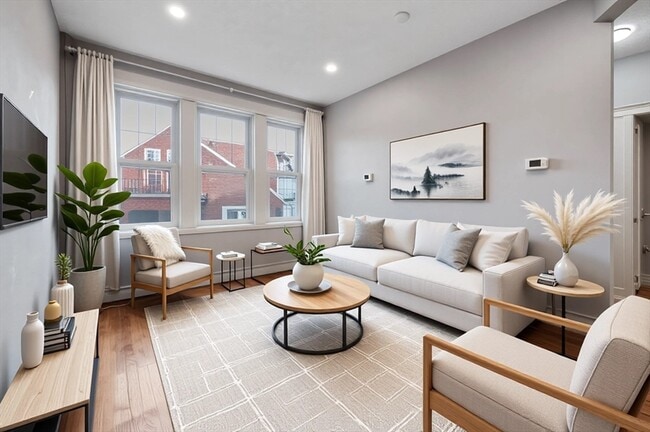 Building Photo - 142 Sutherland Rd Unit 15