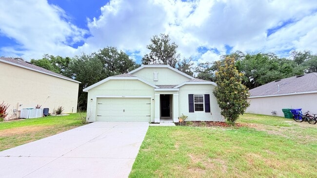 Photo - Available now! Amazing 4 Bedroom, 2 Bathroom Home in Wildwood!!