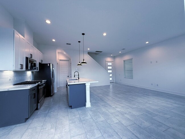 Photo - 1058 Mansfield St