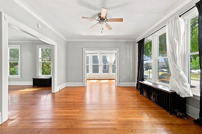 Photo - 628 Jefferson St