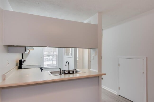 Photo - Move-In Ready 2BR/1.5BA Townhome with Wate...
