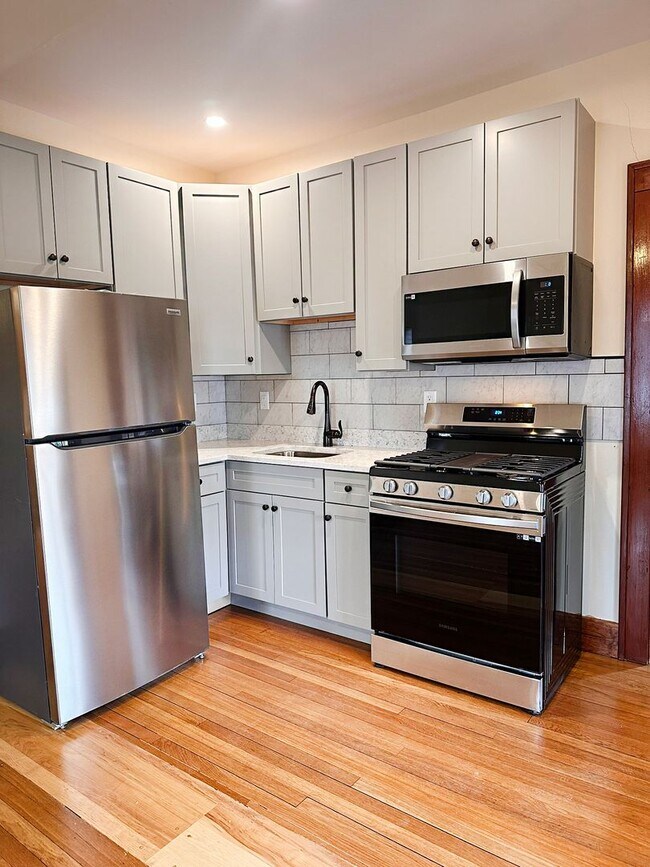 Photo - 44 Drew St Unit APT 1