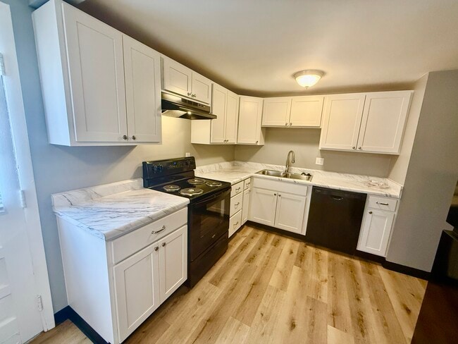 Photo - 4944 Fairway Ct Unit 4944 Fairway Ct