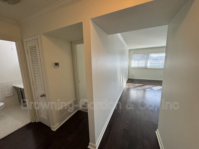 Photo - 1900 Richard Jones Rd Unidad C210