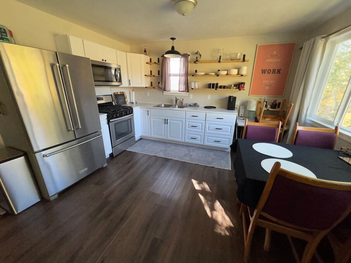 Yellowstone River View Studio - Fully Furnished Columbus Retreat! - Yellowstone River View Studio - Fully Furnished Columbus Retreat!