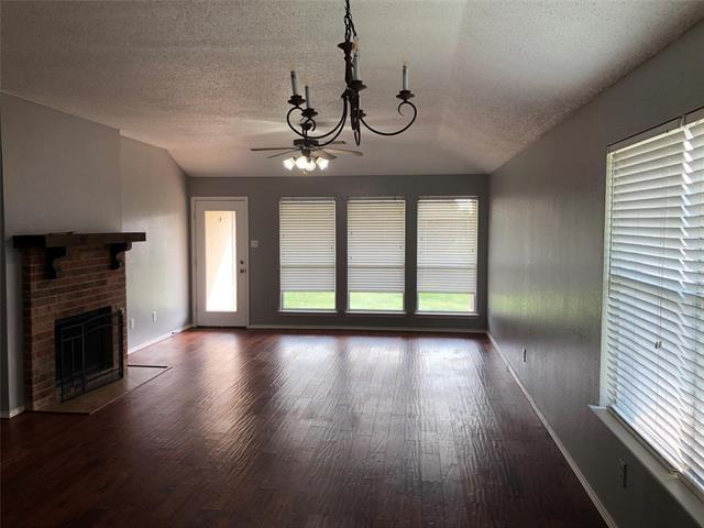 Photo - 1016 Chesterfield Dr