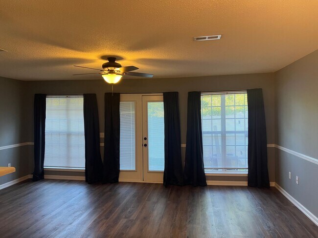 Photo - 117 N Spring View Dr