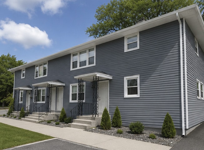 Clinton Street Apartments - Clinton Street Apartments