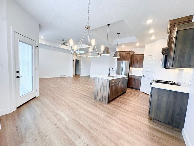 Photo - Six Bedroom House Available Now!!!