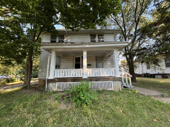 Building Photo - 920 S Maffit St