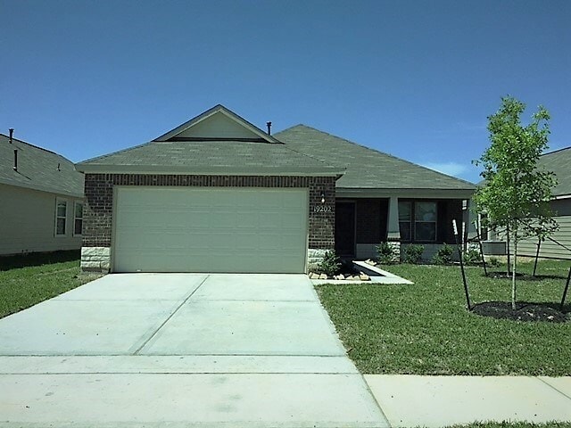 Photo - 19202 Macallan Ln
