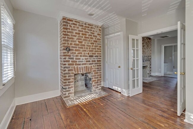 Photo - 516 E Jones St