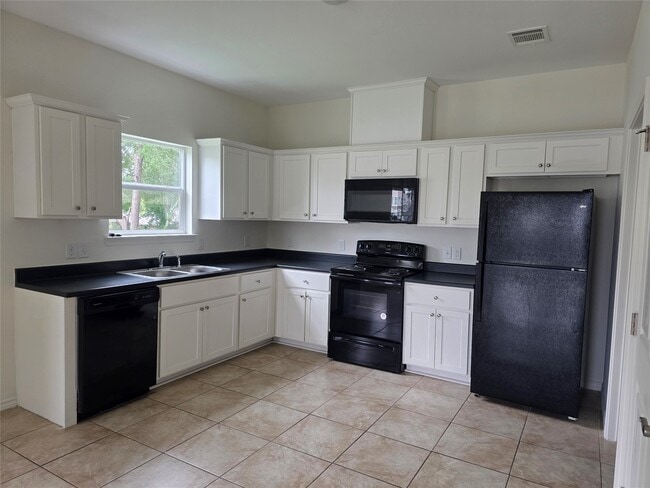 Photo - 6102 White Oak Dr
