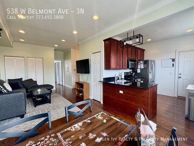Photo - 538 W Belmont Ave Unit 3N