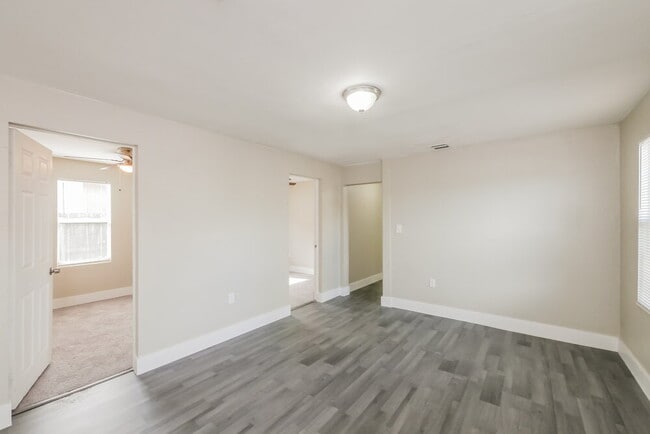 Photo - 1115 N Andrews Ave