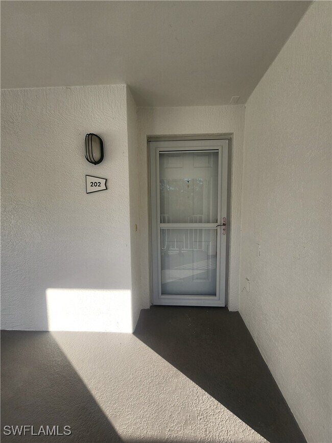 Photo - 965 Tarpon Cove Dr Unit 202