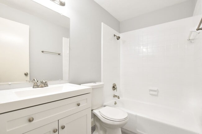 Photo - 3650 SW 20th Ave Unidad 12