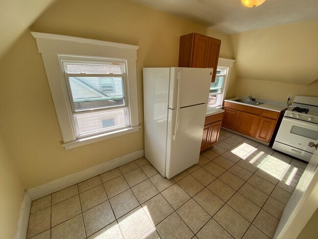 Photo - 396-398 Ellsworth Ave Unit 3rd Floor