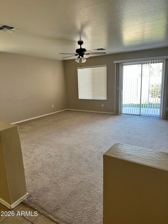 Photo - 10520 W Magnolia St