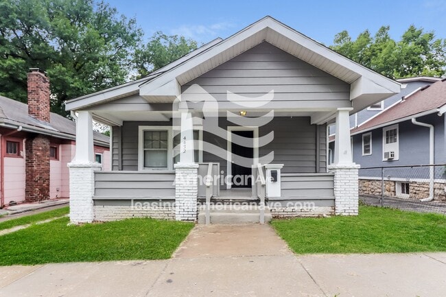 Building Photo - 4432 Flora Ave