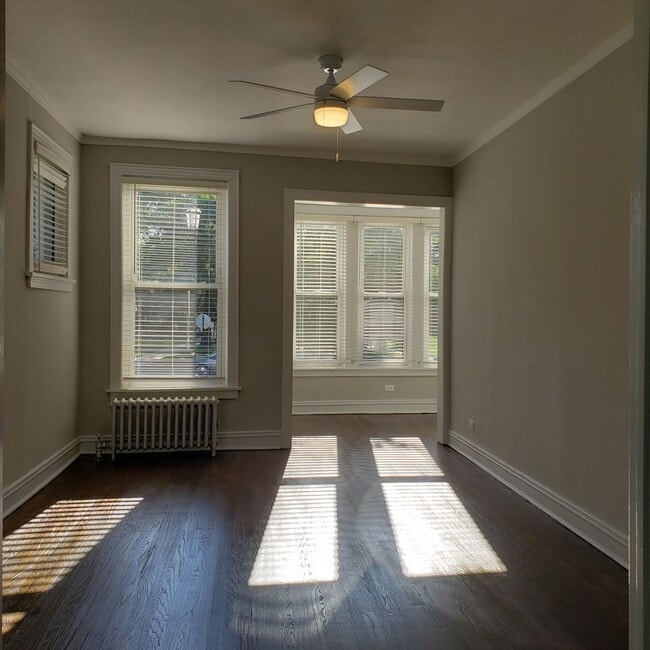 Building Photo - 831 Dobson St Unit 1 Rental