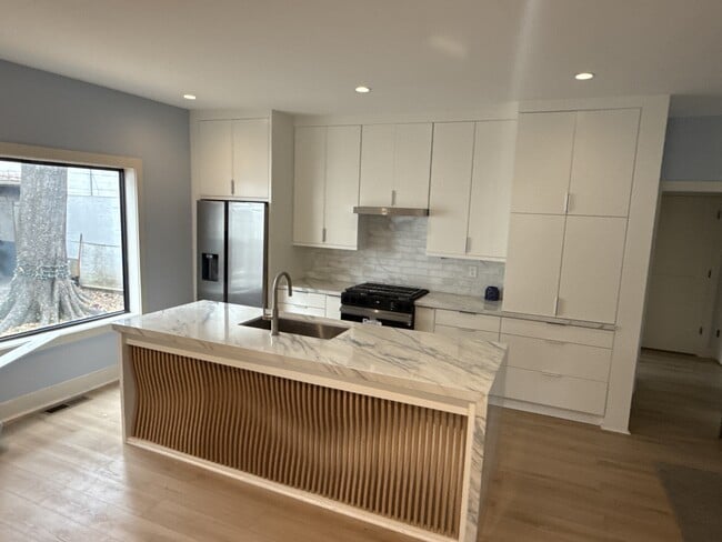 Photo - 1073 Hemphill Ave NW