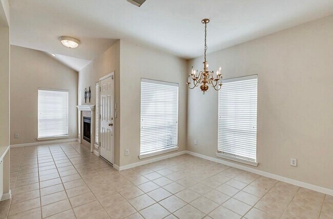 Building Photo - 12565 Piping Rock Dr