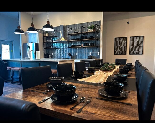 Photo - 427 Olcott Lake