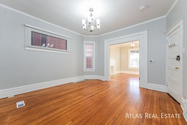 Photo - 476 N Washington St Unidad 2