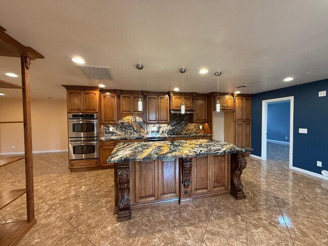 Photo - 4028 W Augusta Ave