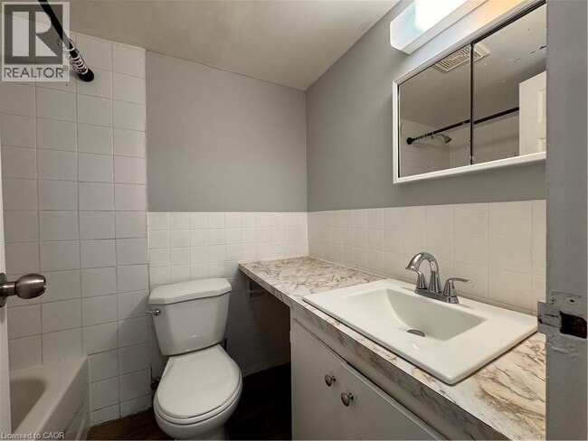 Photo - 141 Linnwood Ave Unit 2