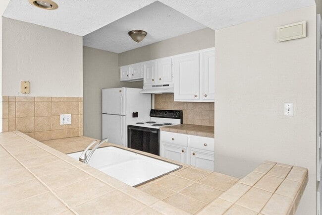 Photo - 12500 Melville Dr Unit D-234