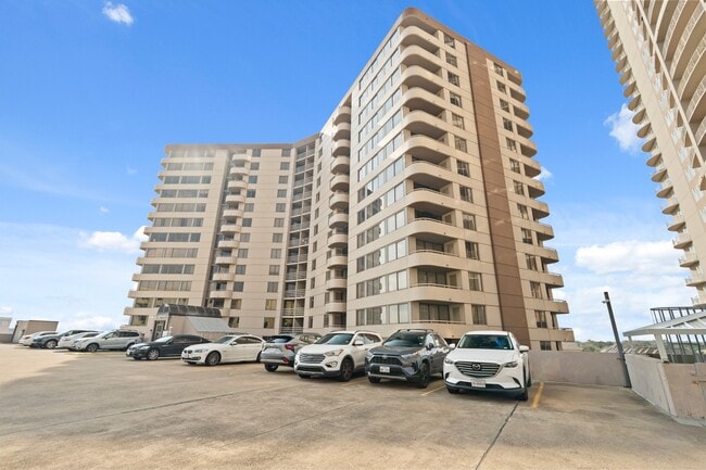 Building Photo - 3525 Sage Rd Unit 1204