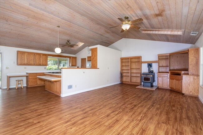 Photo - 51674 Rd 426